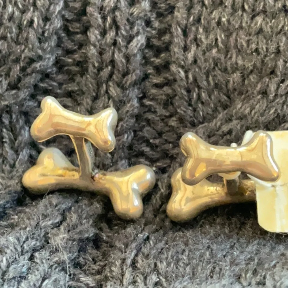 Sterling silver dog bone cufflinks from Neiman Marcus